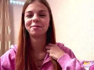 Discover our girls online shows and discover the company of countless livestreamers, with stunning shapes, sex toys and more.