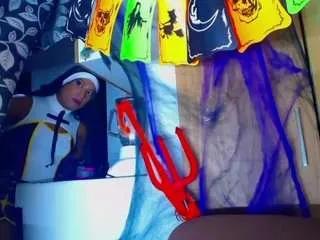 paula-hotxxx from CamSoda is Freechat