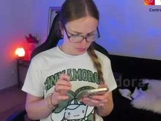 piinkpandora from CamSoda
