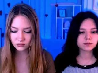 Discover our girls online shows and discover the company of countless livestreamers, with stunning shapes, sex toys and more.