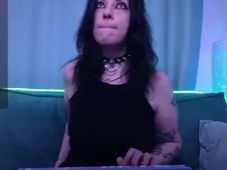 queenakasha from CamSoda