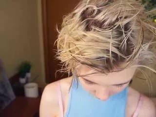 queenieeveringham from CamSoda