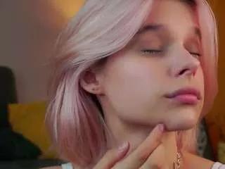 Photos of quennahedge from CamSoda is Freechat