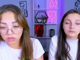 raquel-luxury from CamSoda is Freechat