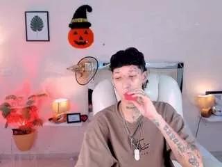 ravengreen from CamSoda is Freechat