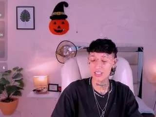 ravengreen from CamSoda is Freechat