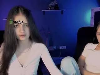 Discover our girls online shows and discover the company of countless livestreamers, with stunning shapes, sex toys and more.