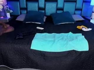 riri-brunnete from CamSoda