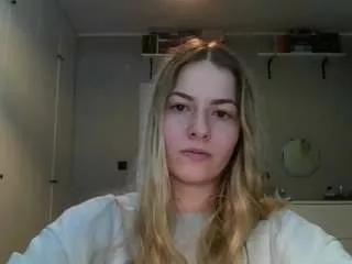 rosiejune from CamSoda is Freechat