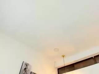 rossi-ss from CamSoda is Freechat