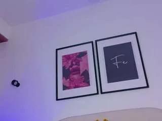 rossierosse1 from CamSoda is Freechat