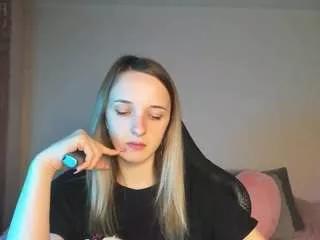 Photos of rousereedd from CamSoda is Freechat