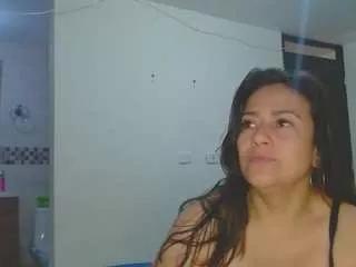 roxanasexy2025 from CamSoda is Freechat