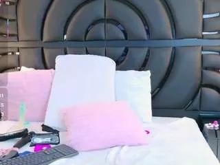 sabrinnataylor from CamSoda is Freechat