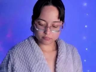 Photos of sahantalcerezo from CamSoda is Freechat