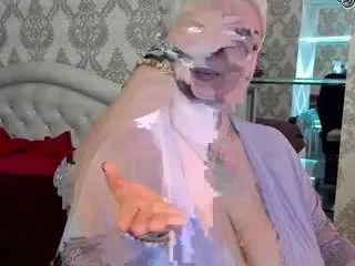 samanthajames from CamSoda