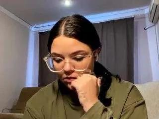 sarabenari from CamSoda is Freechat