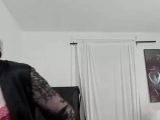 saradesirexo from CamSoda