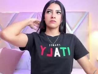 saraycortes from CamSoda is Freechat
