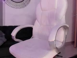 saskia-litt from CamSoda