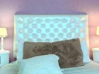 scaarletfox from CamSoda