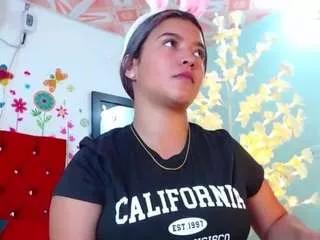scarleth-snow from CamSoda is Freechat