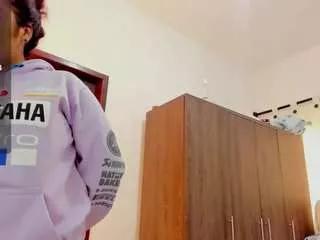 selena-luxs from CamSoda is Freechat