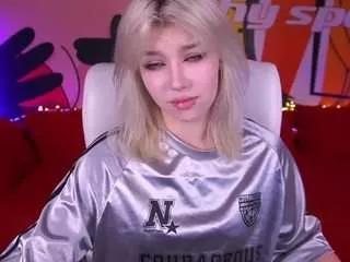 selenairiss from CamSoda