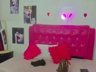 sexxy-girl86 from CamSoda is Freechat