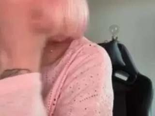 sexy-sweets from CamSoda is Freechat
