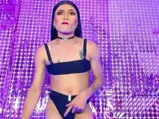 sexybbyxzx on CamSoda