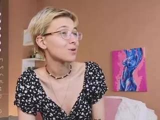 sharlirose from CamSoda is Freechat