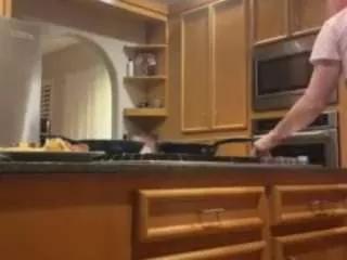 Sissytrixiee webcams show profile image 
