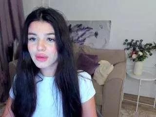 snowingwinter from CamSoda is Freechat