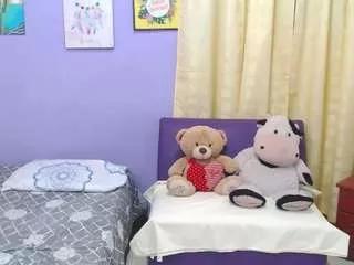 sofiasmith19 from CamSoda is Freechat