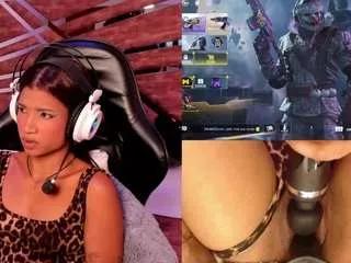 Discover our girls online shows and discover the company of countless livestreamers, with stunning shapes, sex toys and more.