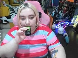 softie-sofy from CamSoda is Freechat