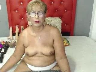 Photos of studtwoapples21 from CamSoda is Freechat