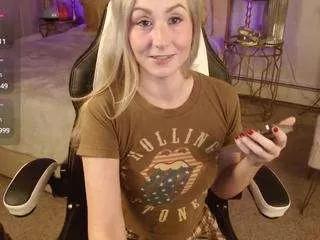 summerpeachlive from CamSoda is Freechat