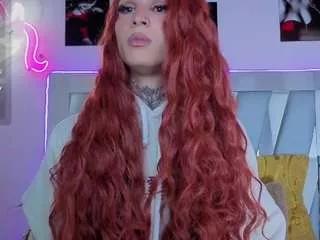 Discover our girls online shows and discover the company of countless livestreamers, with stunning shapes, sex toys and more.