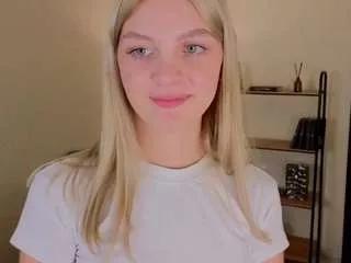 Photos of susansanders from CamSoda is Freechat