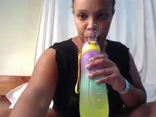 Photos of sweetcecil from CamSoda is Freechat