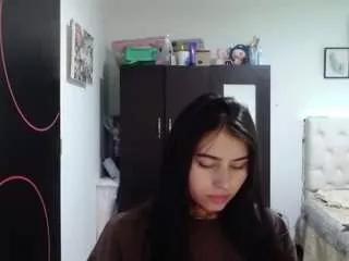 sweethsophie from CamSoda