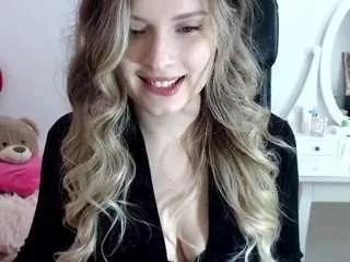 sweettreat-mj from CamSoda