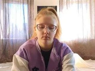 sydneymanheim from CamSoda is Freechat