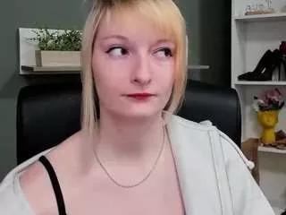 tastyblair from CamSoda