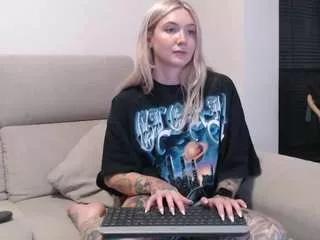 tattoobbgirl from CamSoda is Freechat