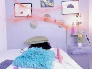 tiana-fox from CamSoda is Freechat