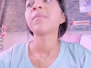Photos of tiana-glowxxx from CamSoda is Freechat