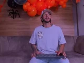 Photos of tonyy-19 from CamSoda is Freechat